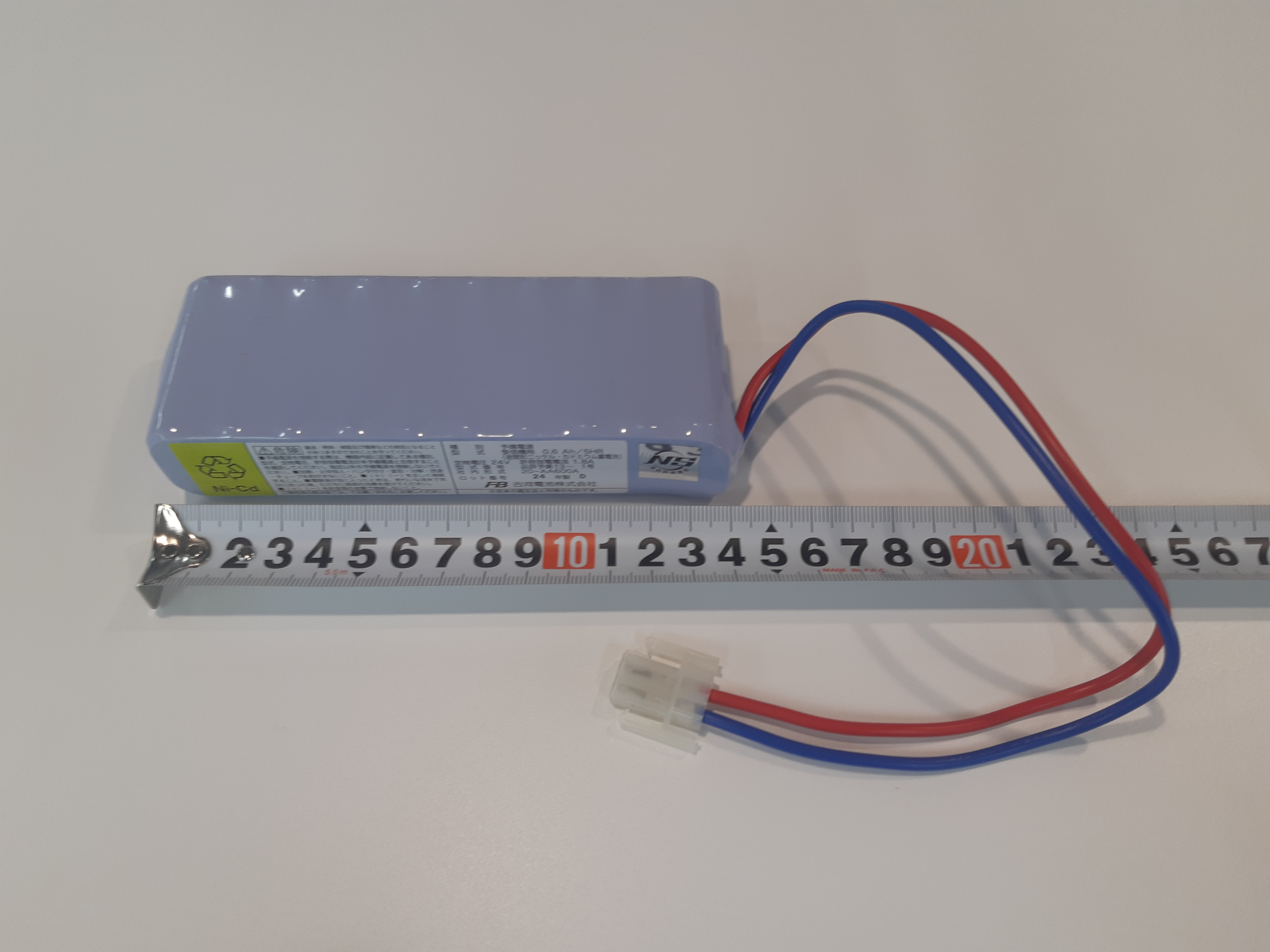 古河電池　２４Ｖ　０．６ＡＨ　自動火災報知設備用予備電源